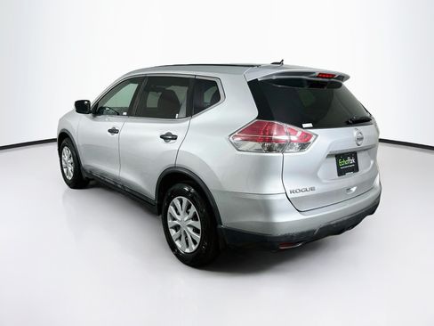 Used 2016 Nissan Rogue S w/ S Family Package FWD image 5