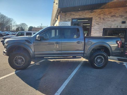 Used 2019 Ford F150 Raptor w/ Equipment Group 802A Luxury image 2