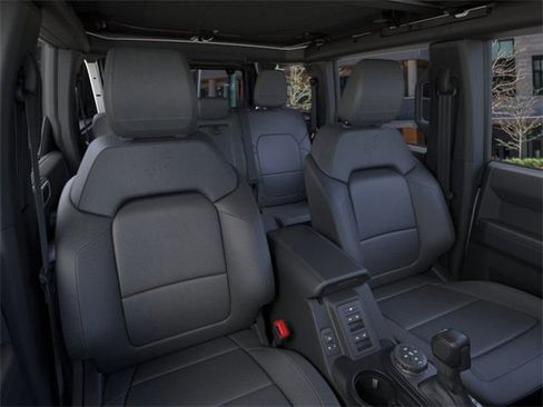 New 2025 Ford Bronco Outer Banks w/ Sasquatch Package image 10