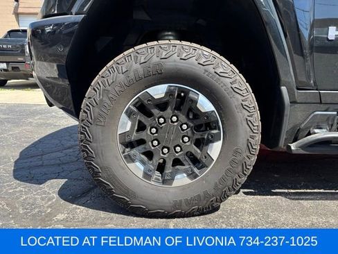 Used 2024 GMC Hummer EV 2X w/ Extreme Off-Road Package AWD/4WD image 5