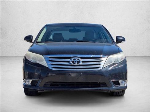 Used 2011 Toyota Avalon image 2