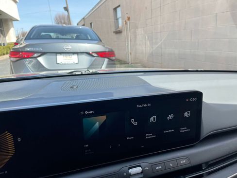 Used 2025 Kia K4 LXS image 14