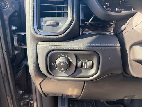 New 2025 RAM 2500 Limited image 38