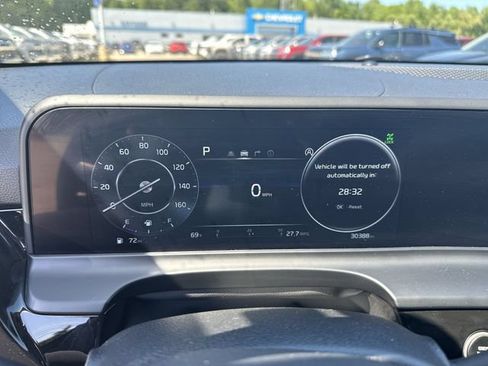 Used 2024 Kia Seltos S AWD/4WD image 13