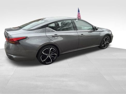 Used 2024 Nissan Altima 2.5 SR image 25