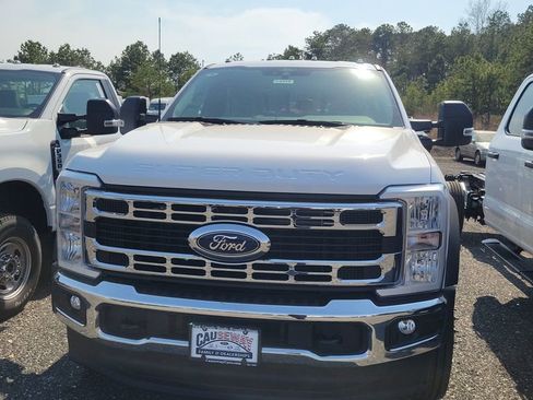 New 2025 Ford F450 XL w/ XL Chrome Package image 2