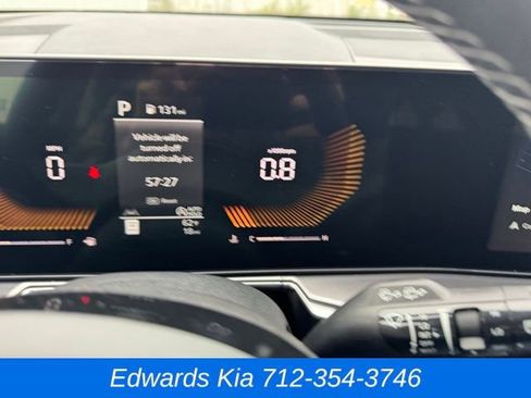 New 2025 Kia Sorento S image 28