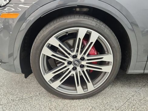 Used 2018 Audi SQ5 Prestige w/ Prestige Package AWD/4WD image 13