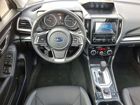 Used 2022 Subaru Forester Premium image 21