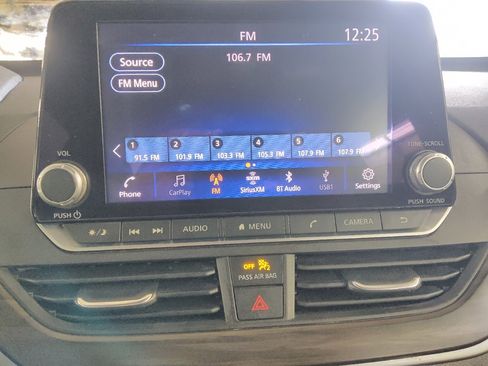 Used 2023 Nissan Altima 2.5 SV FWD image 25