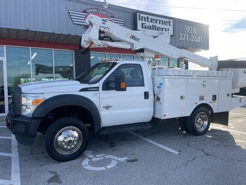 Used 2016 Ford F550 4x4 Regular Cab Super Duty image 2