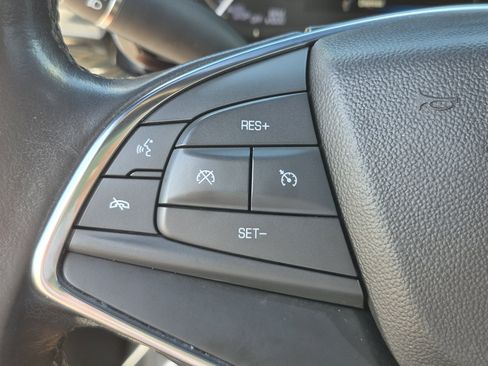 Used 2019 Cadillac XT5 FWD image 28
