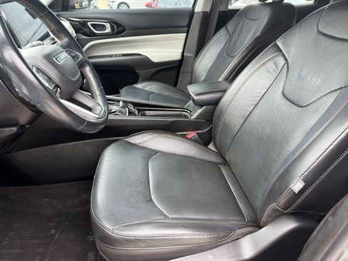 Used 2022 Jeep Compass Limited AWD/4WD image 9