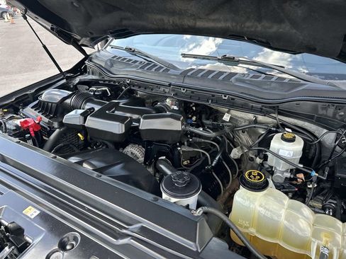Used 2019 Ford F250 XLT w/ XLT Premium Package AWD/4WD image 19