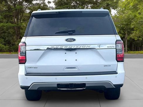 Used 2018 Ford Expedition Max Limited RWD image 4