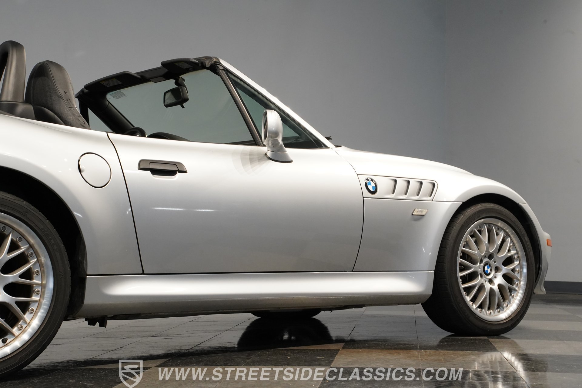 Used 2001 BMW Z3 3.0i RWD image 25