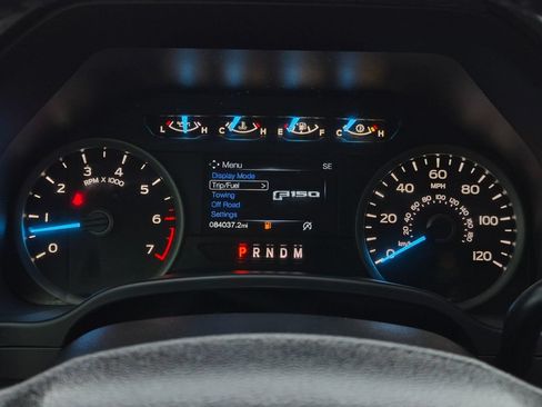 Used 2019 Ford F150 XLT w/ Equipment Group 302A Luxury AWD/4WD image 19