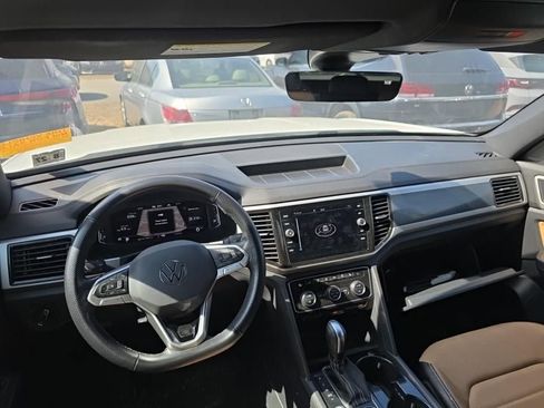 Used 2022 Volkswagen Atlas Cross Sport SEL Premium R-Line image 4