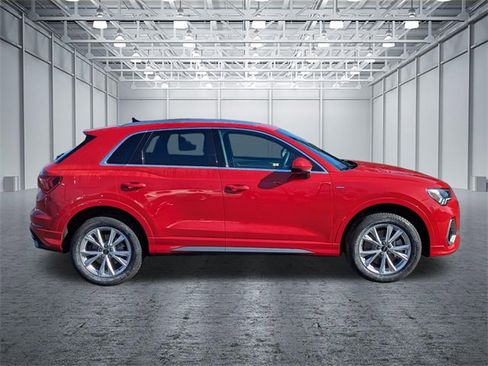 Used 2025 Audi Q3 2.0T Premium image 6