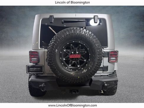 Used 2015 Jeep Wrangler Unlimited Sahara w/ Mopar Chrome Edition Group AWD/4WD image 5