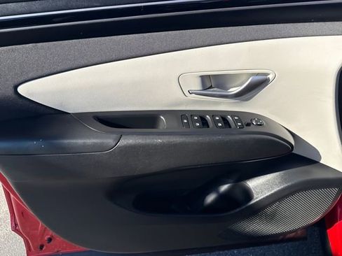 Certified 2023 Hyundai Tucson SEL w/ Convenience Package image 17