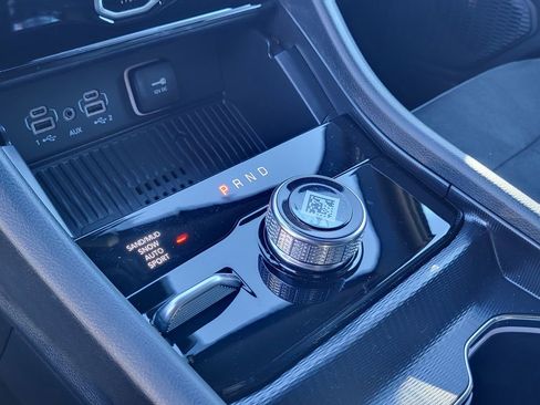 New 2026 Jeep Grand Cherokee Altitude AWD/4WD image 19