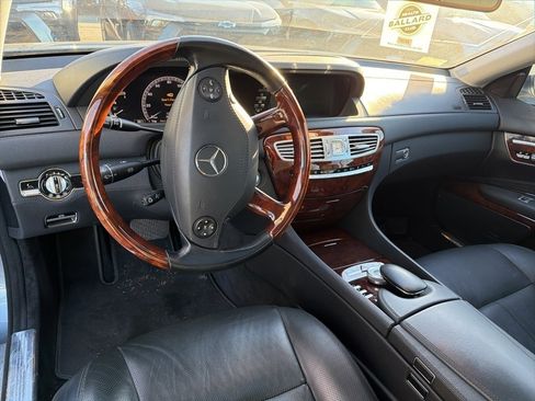 Used 2008 Mercedes-Benz CL 550 image 3
