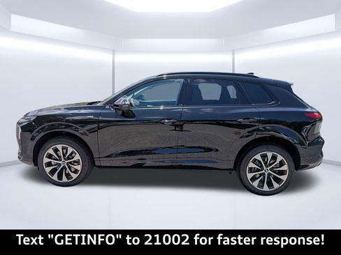 New 2026 Audi Q3 quattro 2.0T AWD/4WD image 7