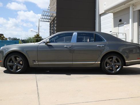 Used 2016 Bentley Mulsanne Speed RWD image 3