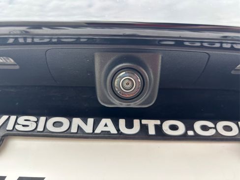 Used 2022 Chevrolet Tahoe Z71 w/ Off-Road Capability Package image 16