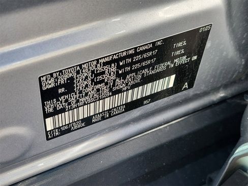 Used 2025 Toyota RAV4 LE image 31