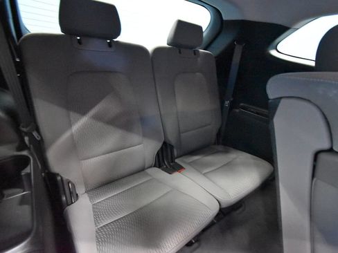 Used 2017 Hyundai Santa Fe SE FWD image 28
