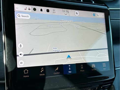 Used 2023 Jeep Grand Cherokee Limited image 19