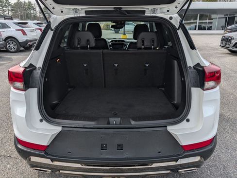 Used 2021 Chevrolet TrailBlazer ACTIV w/ Technology Package image 5