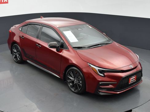 Used 2025 Toyota Corolla SE FWD image 21