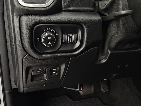 Used 2021 RAM 1500 Laramie image 26