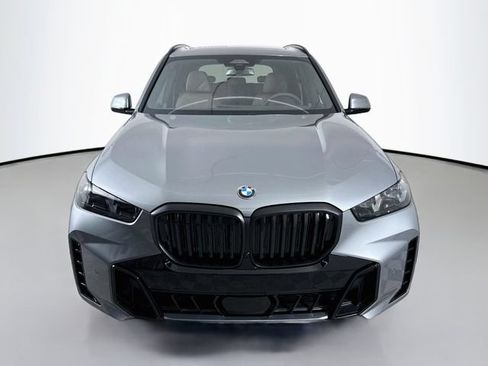 New 2026 BMW X5 xDrive40i w/ M Sport Package AWD/4WD image 2