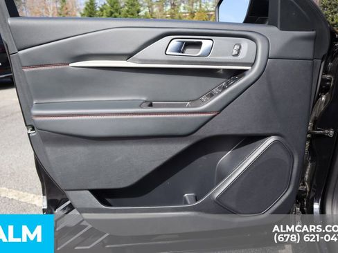 Used 2025 Ford Explorer ST-Line image 14