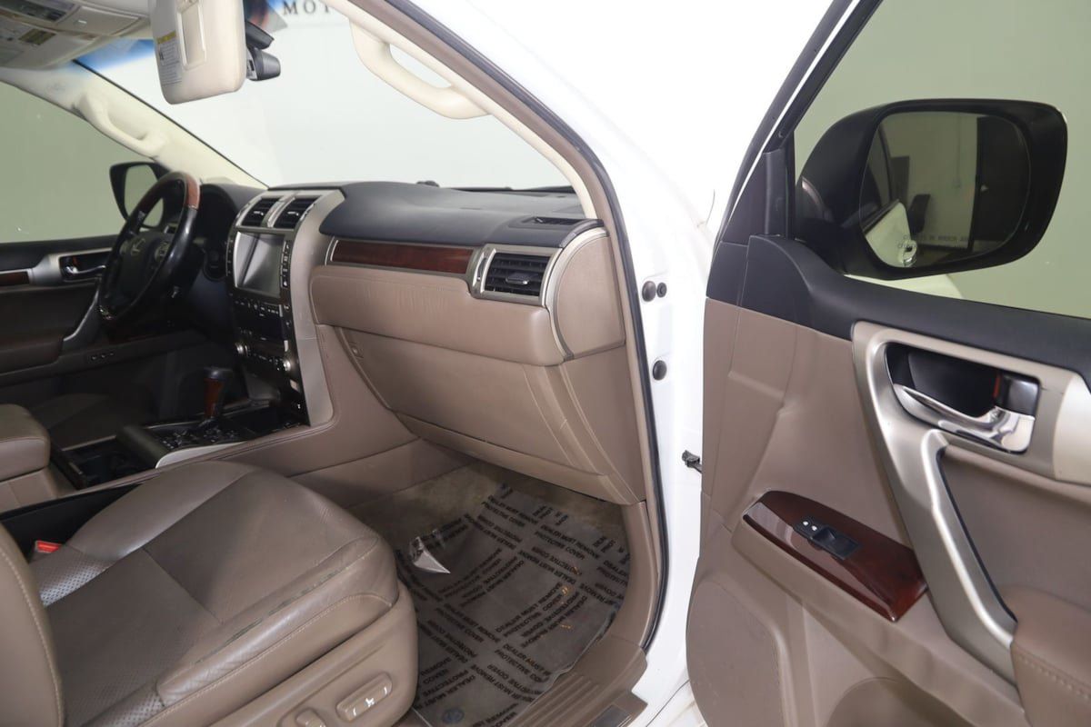 Used 2015 Lexus GX 460 Luxury AWD/4WD image 37
