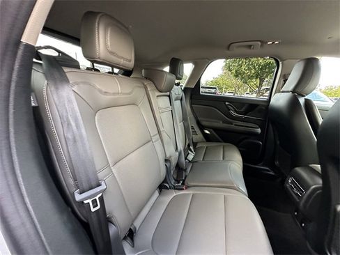 Certified 2024 Lincoln Corsair AWD w/ Equipment Group 101A image 38