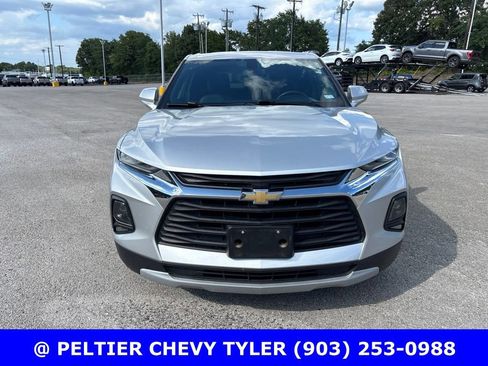 Used 2019 Chevrolet Blazer LT FWD image 2