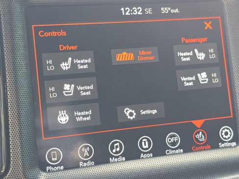 Used 2017 Dodge Challenger R/T Scat Pack w/ Leather Interior Group image 10