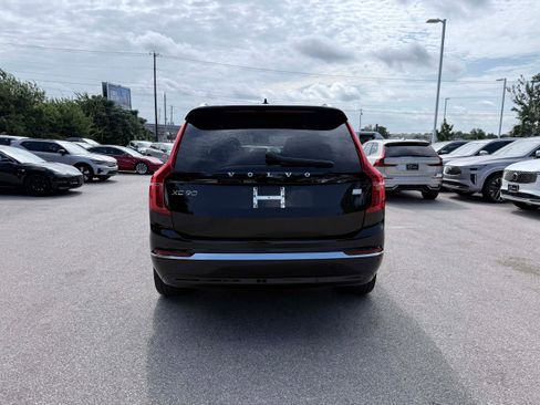 Certified 2023 Volvo XC90 T8 Plus AWD/4WD image 5