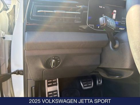Used 2025 Volkswagen Jetta Sport FWD image 20