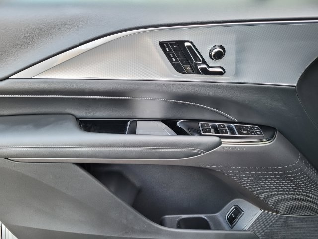 Certified 2024 Cadillac Lyriq Tech RWD image 18