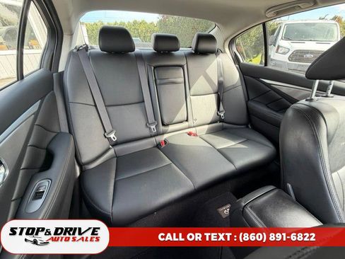 Used 2014 INFINITI Q50 AWD w/ Moonroof Package image 17