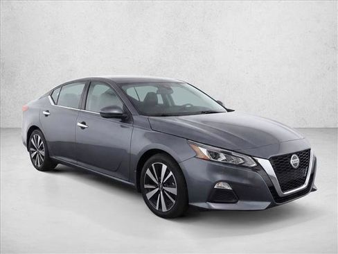 Used 2021 Nissan Altima 2.5 SV FWD image 3