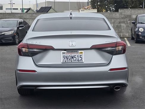 Used 2025 Honda Civic Sport image 5