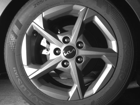 Used 2025 Kia K4 FWD image 15