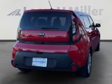 Used 2015 Kia Soul + image 5